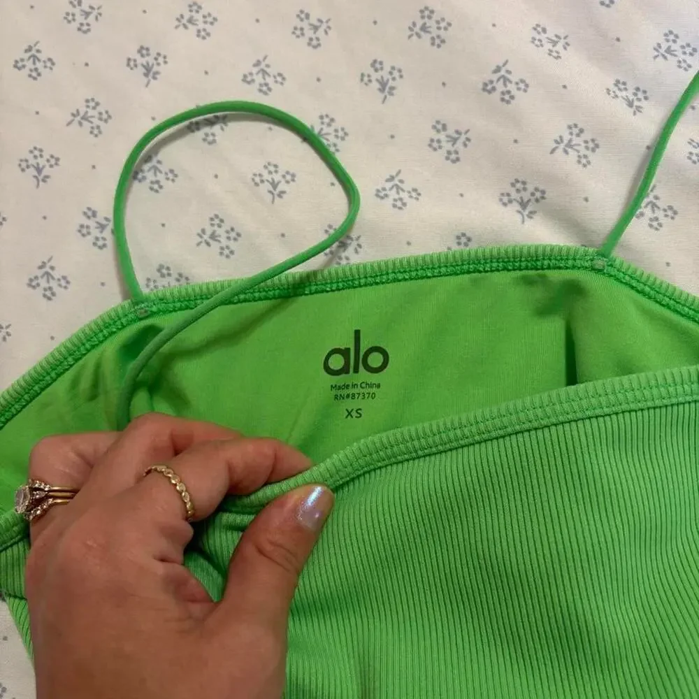 Alo yoga crop top